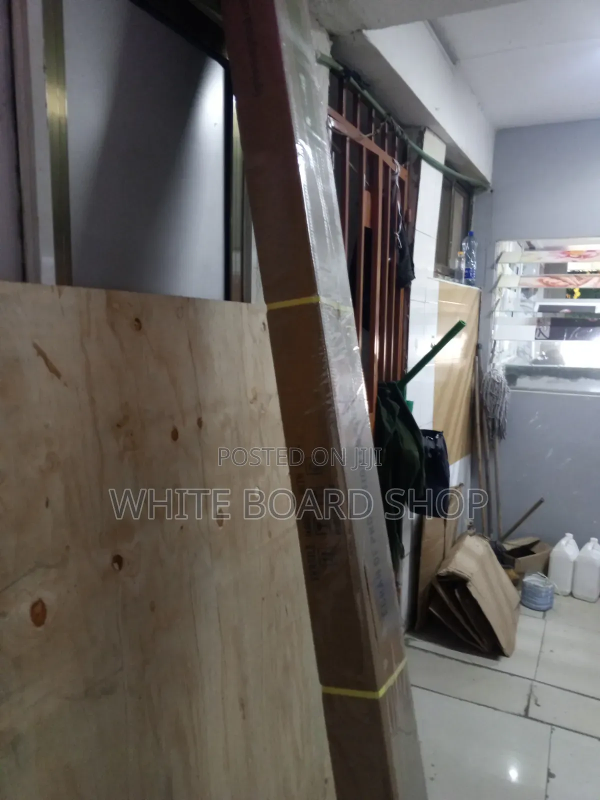 200cm X 200cm Manual Pull Down Projection Board