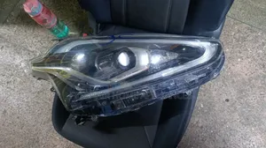 Sienta 2018 Headlights