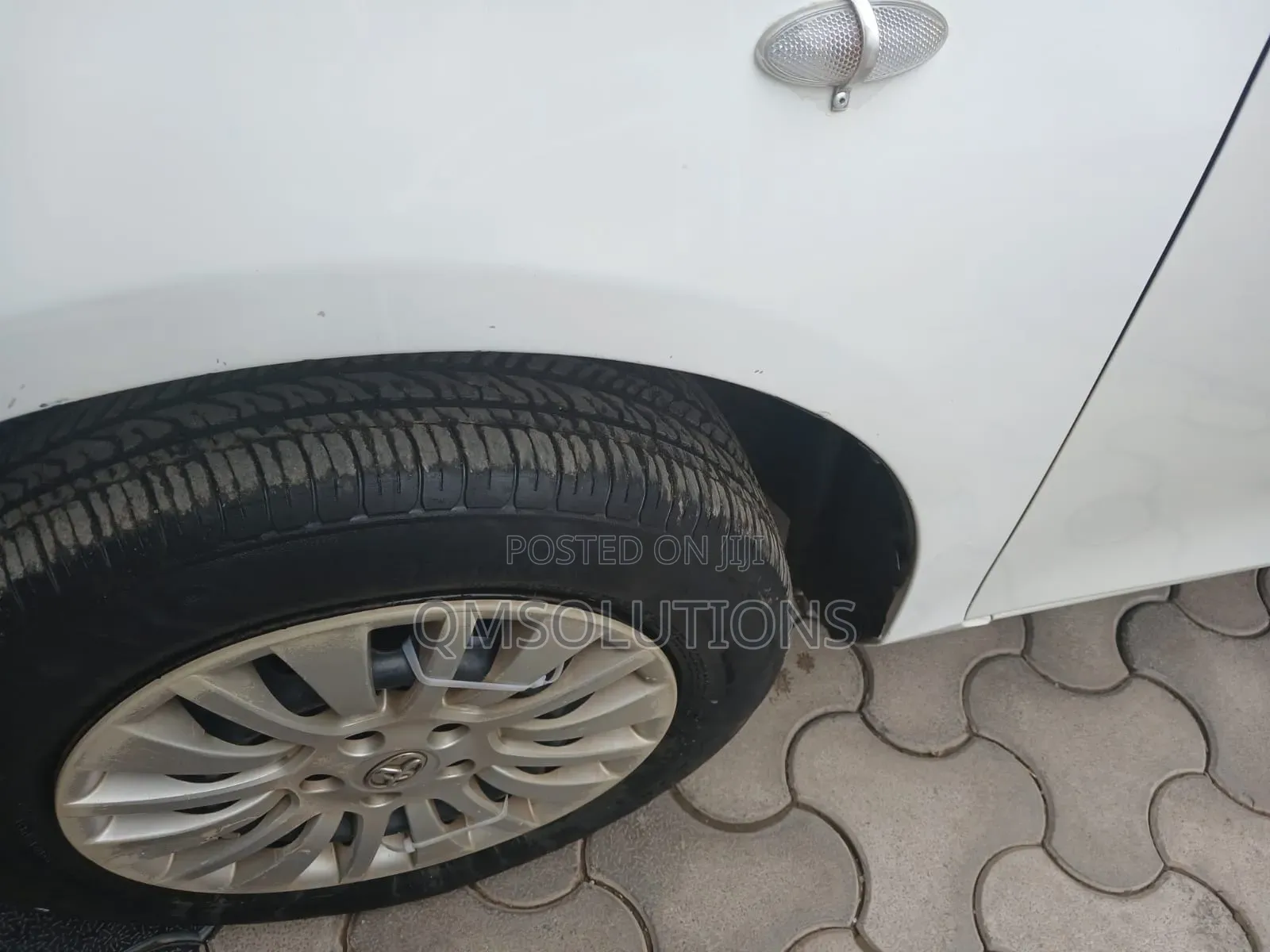 Toyota Axio 2010 White