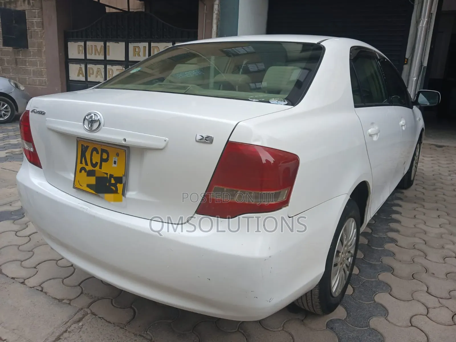 Toyota Axio 2010 White