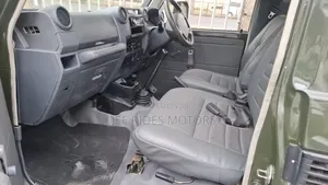 Toyota Land Cruiser 2012 Green