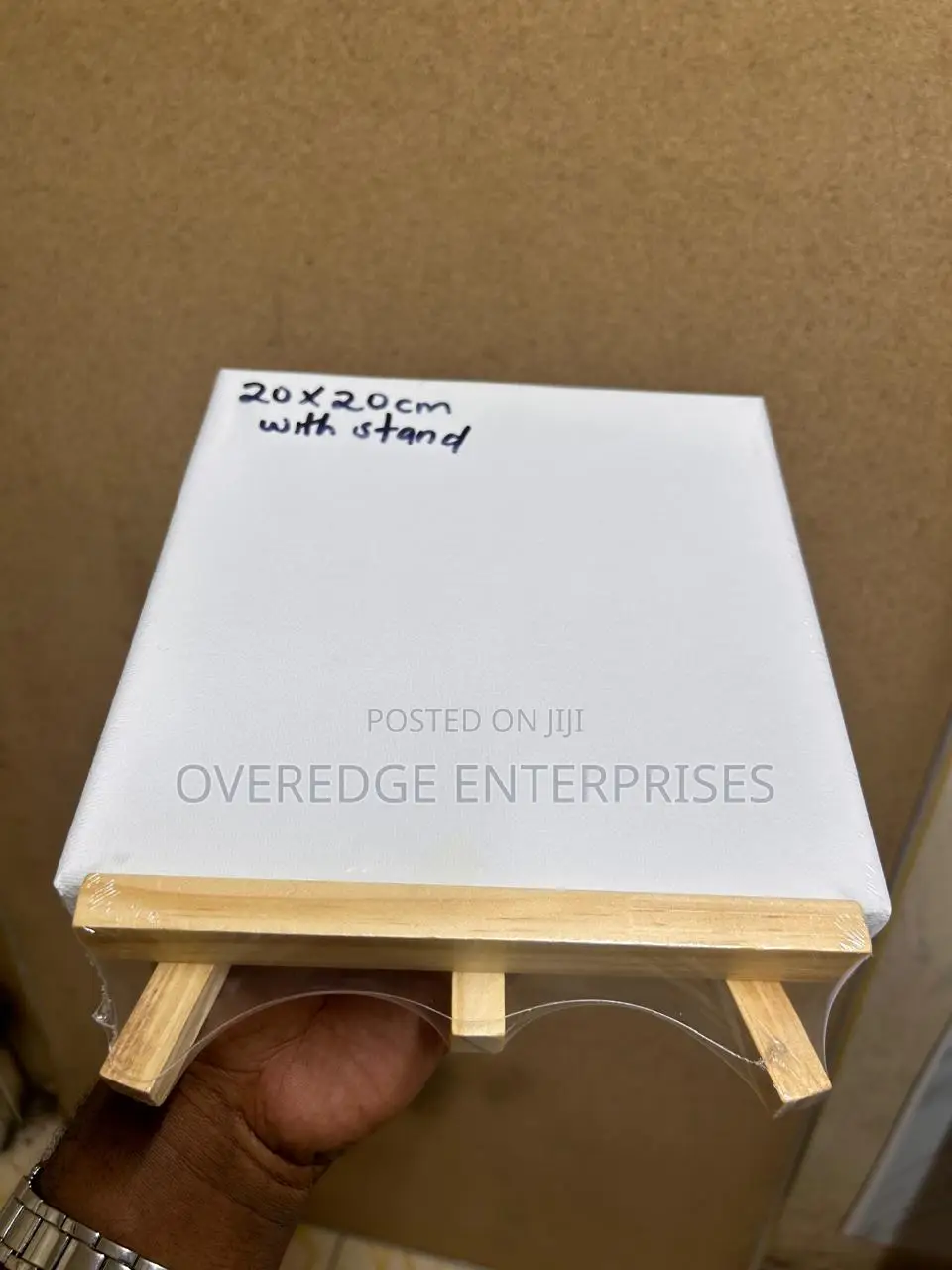 Small Canvas With Stand for Tournaments