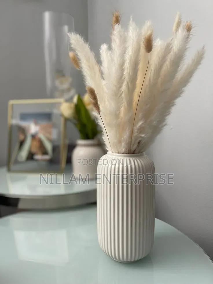 Sleek Heavy Ribbed Modern Elegant Vase