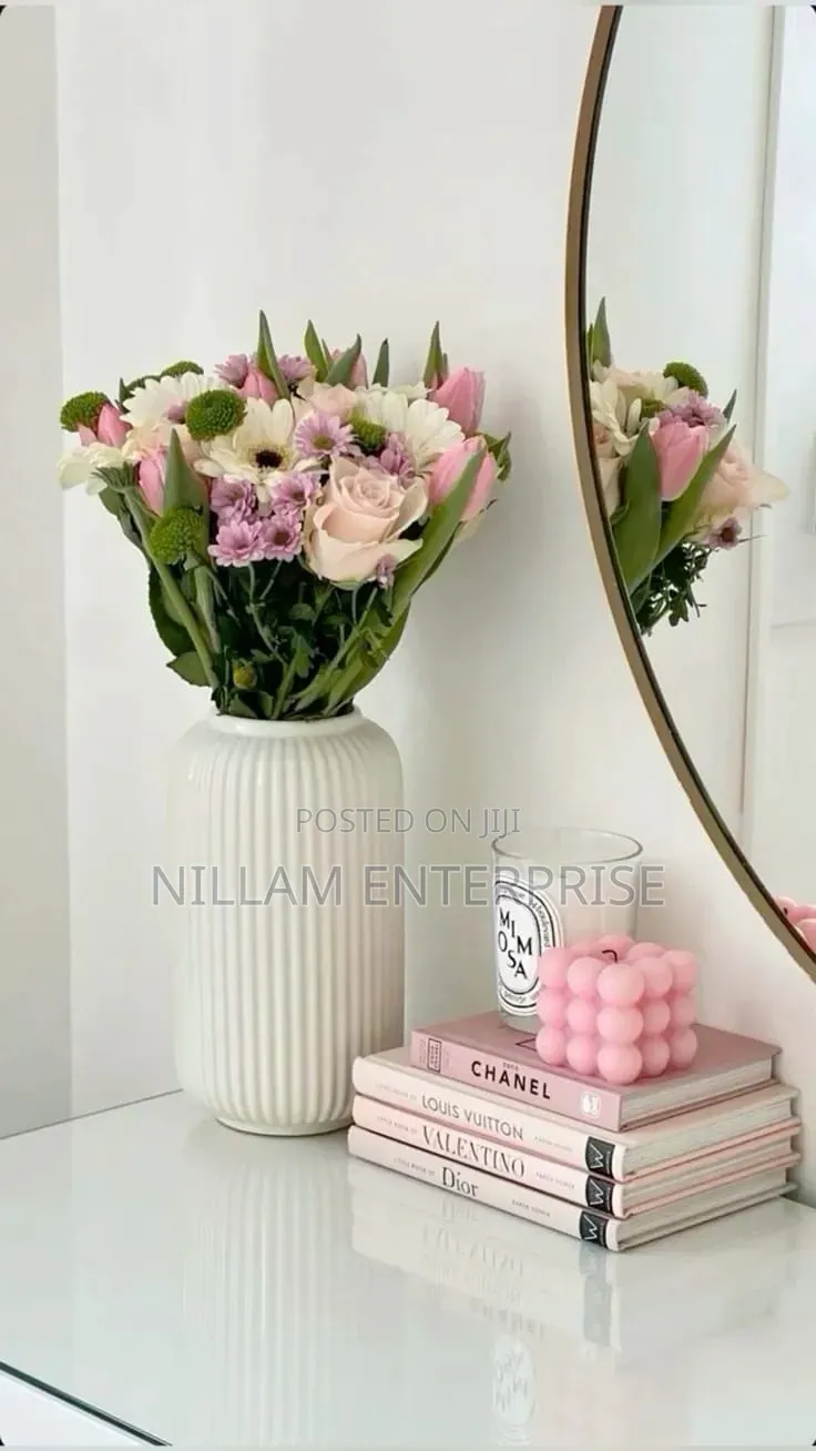 Sleek Heavy Ribbed Modern Elegant Vase