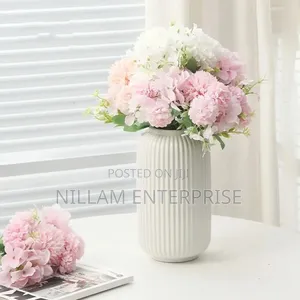 Sleek Heavy Ribbed Modern Elegant Vase