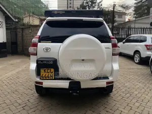 Toyota Land Cruiser Prado 3.0 TD 2012 White