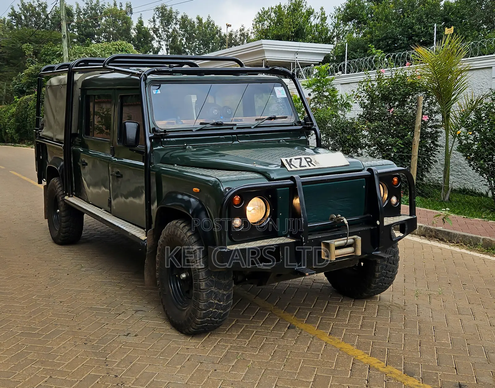 Land Rover Defender 1988 Green