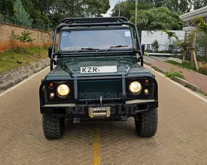 Land Rover Defender 1988 Green