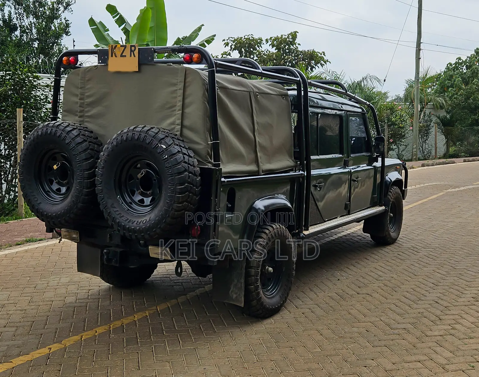 Land Rover Defender 1988 Green