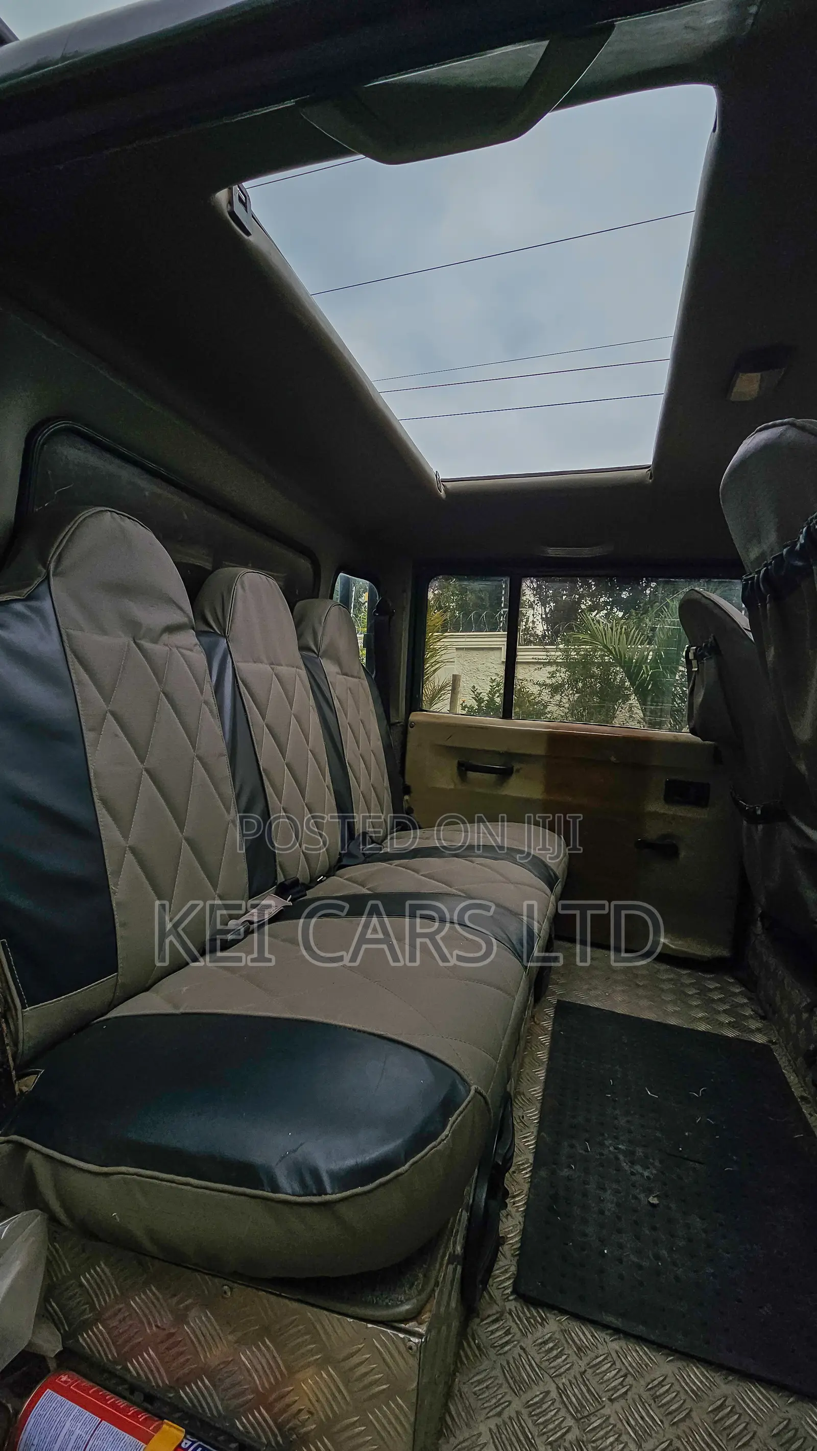 Land Rover Defender 1988 Green