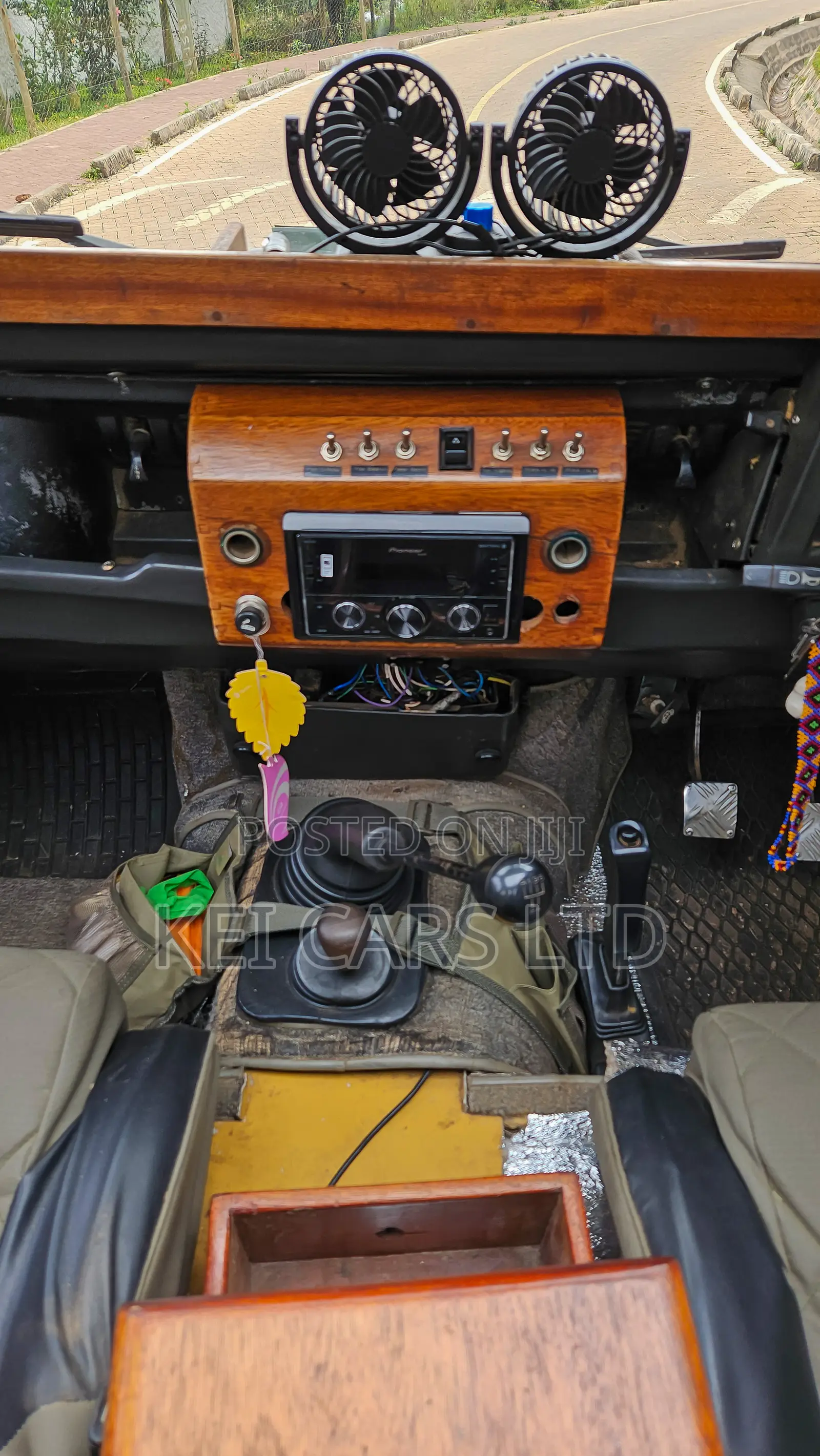 Land Rover Defender 1988 Green