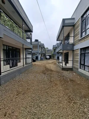 3bdrm Townhouse / Terrace in Zambezi/Sigona for rent