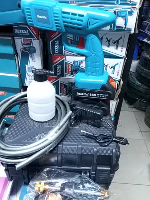 Makita Cordless Carwash