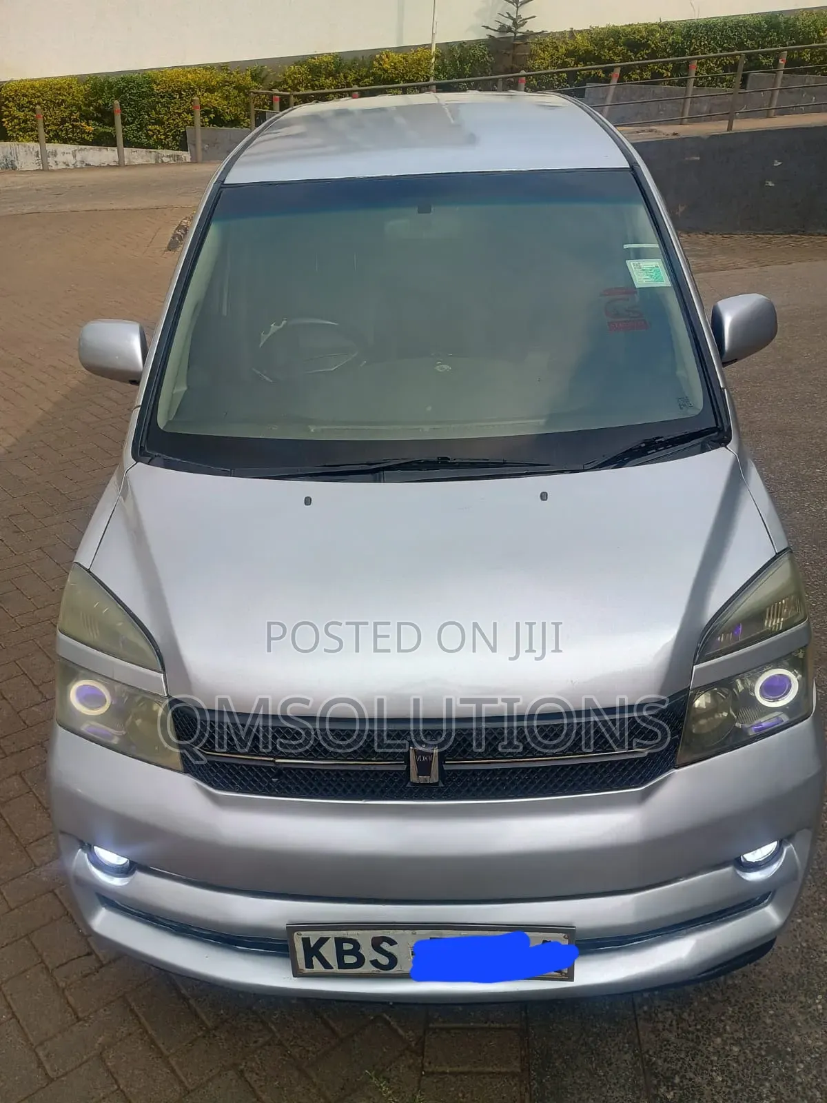 Toyota Voxy 2006 Silver