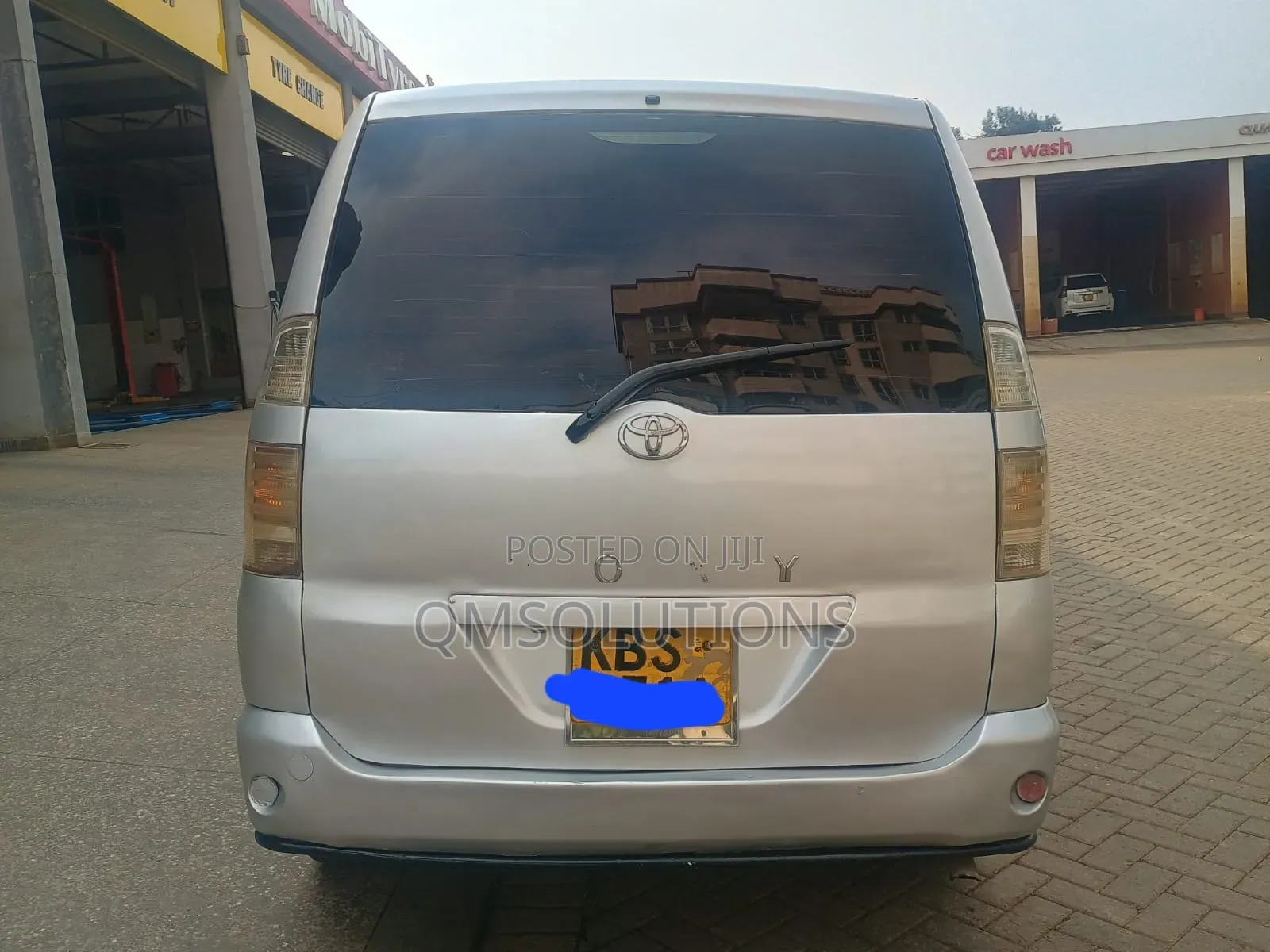 Toyota Voxy 2006 Silver