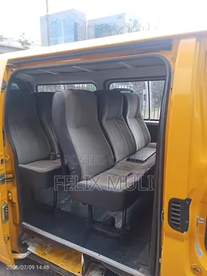 Nissan Caravan (Urvan) 2012 Yellow