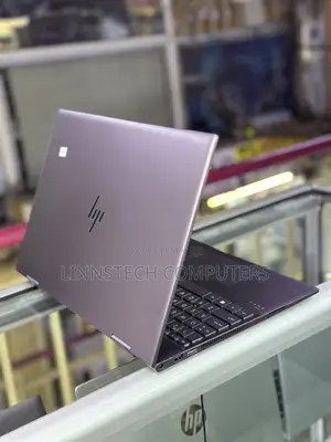 Laptop HP Envy X360 15t 8GB AMD Ryzen 5 SSD 256GB