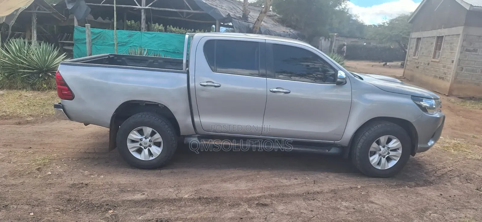 Toyota Hilux Revo Double Cab Petrol 2.7 AWD 2016 White