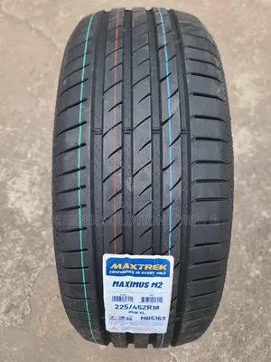 225 /45 R18 Maxtrek Tyres 95w Xl Muximus M2