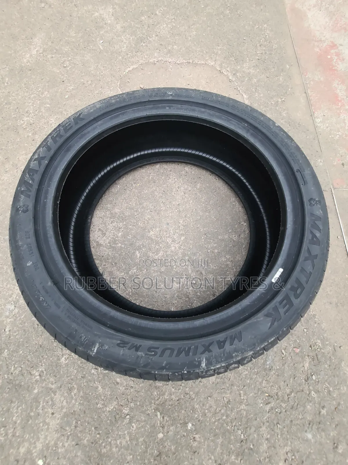 225 /45 R18 Maxtrek Tyres 95w Xl Muximus M2