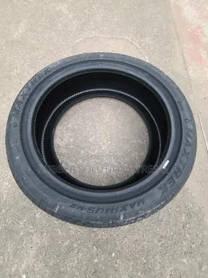 225 /45 R18 Maxtrek Tyres 95w Xl Muximus M2