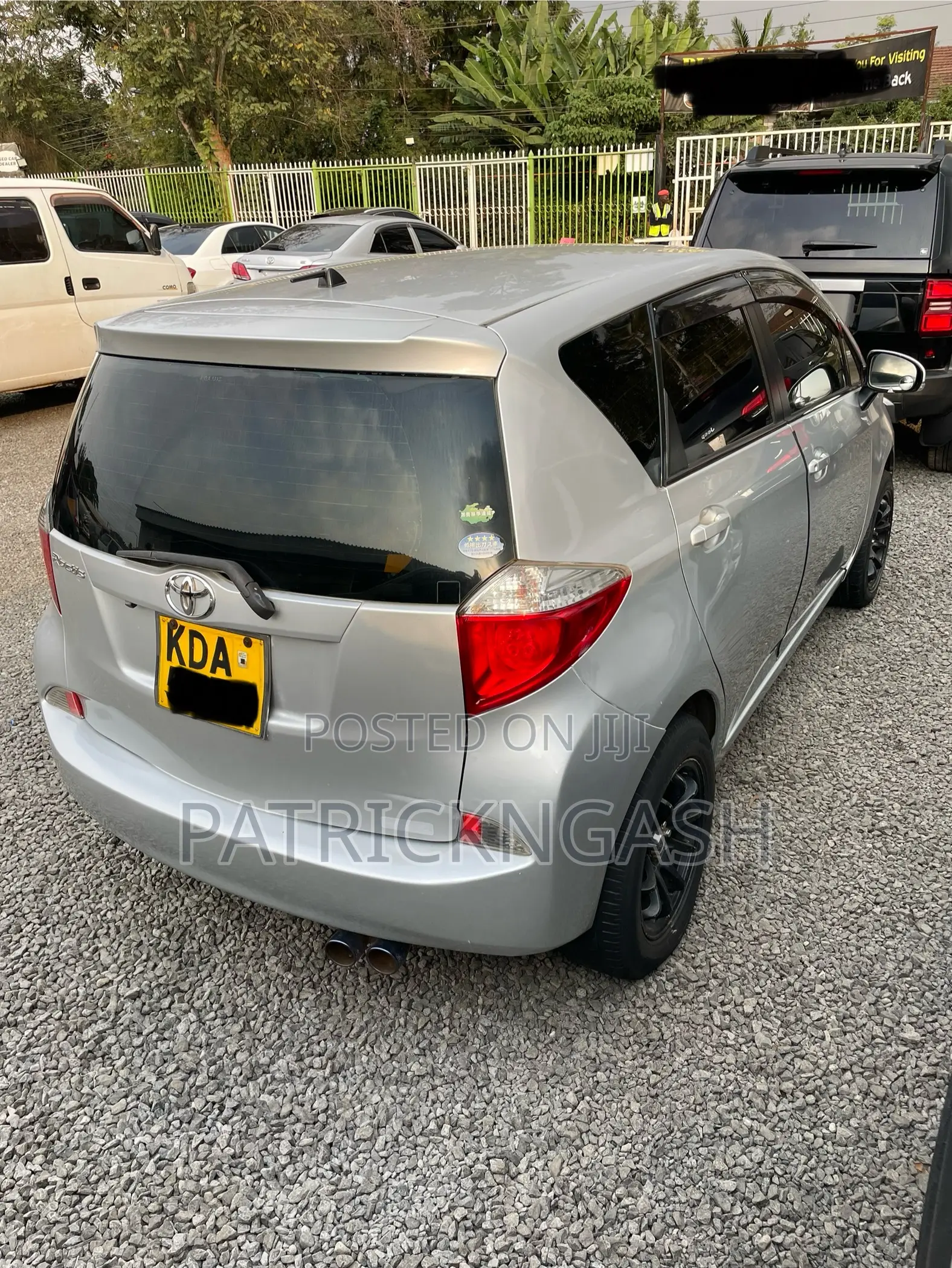 Toyota Ractis 2014 Silver