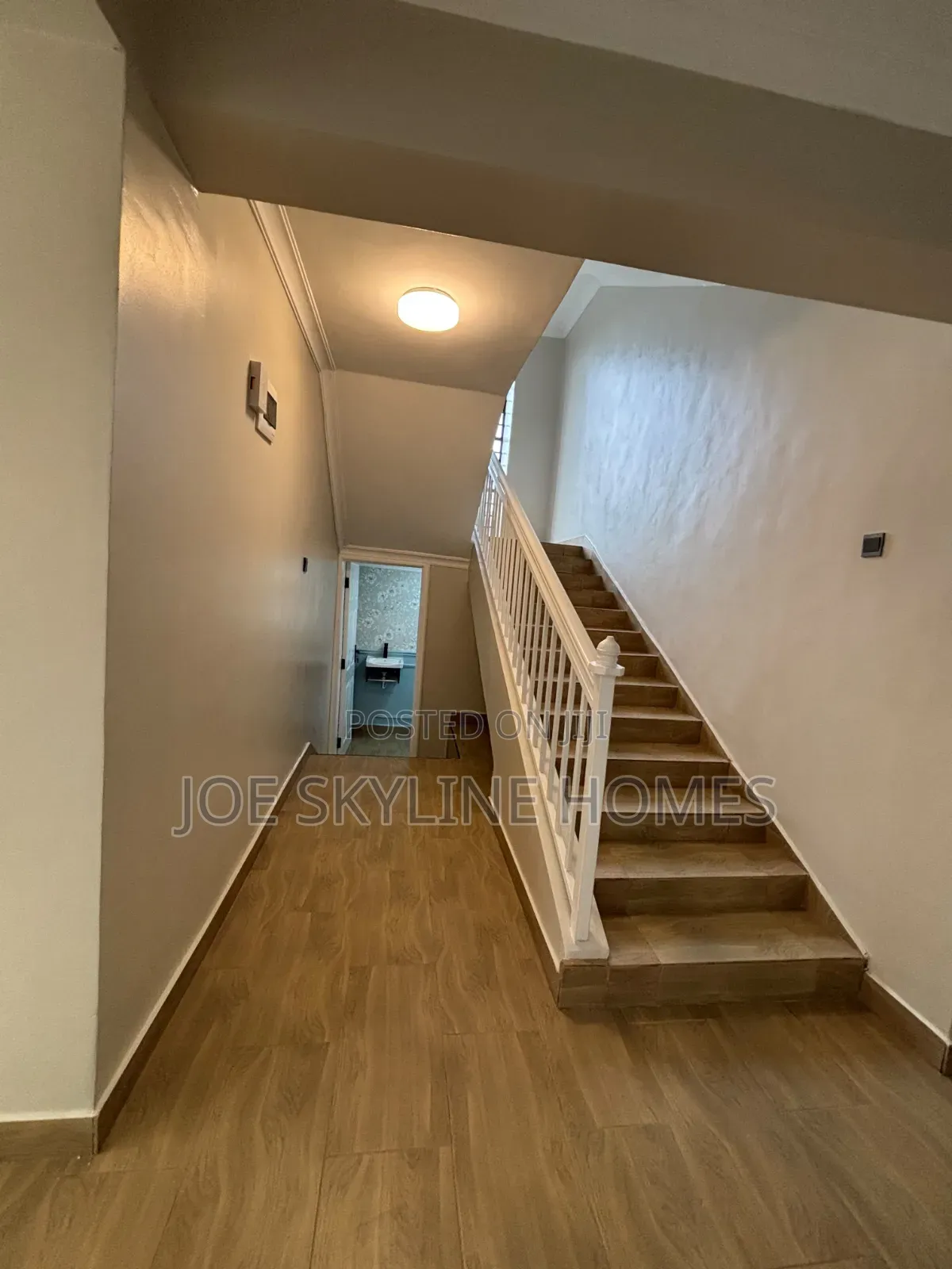 6bdrm Mansion in Ruaka for rent