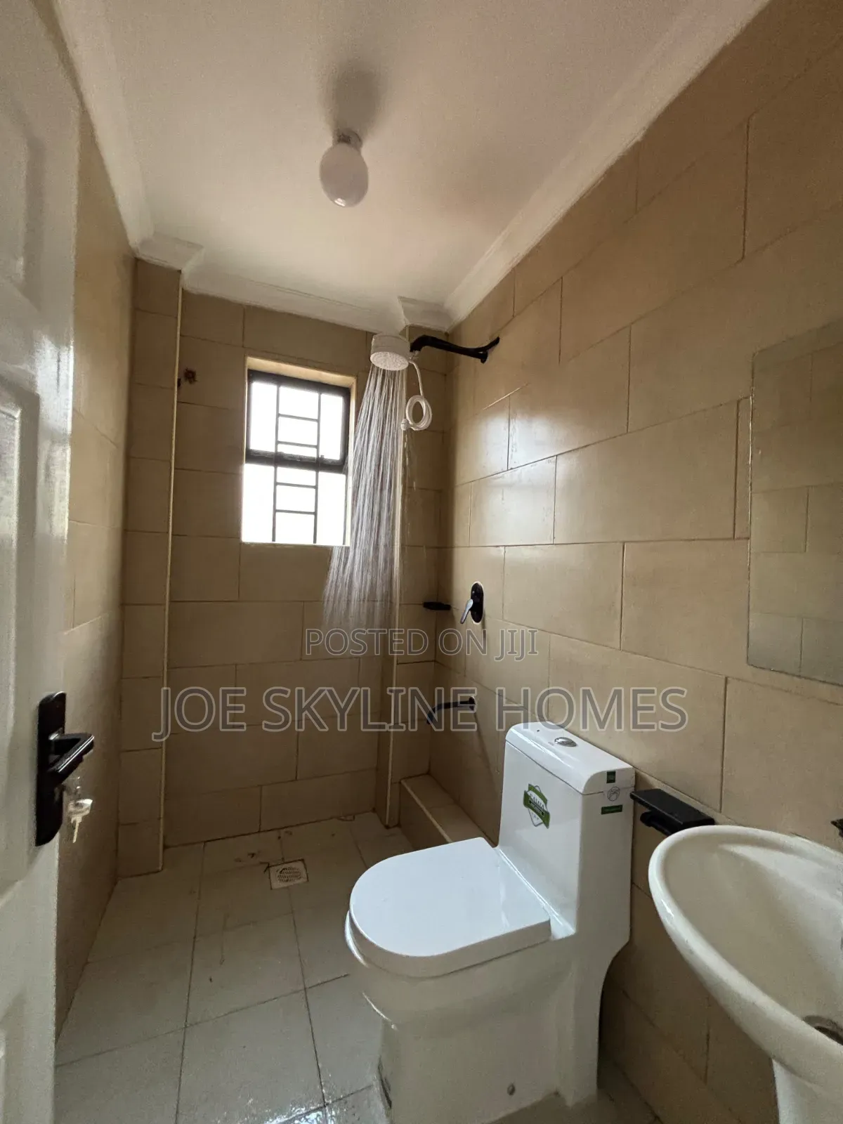 6bdrm Mansion in Ruaka for rent