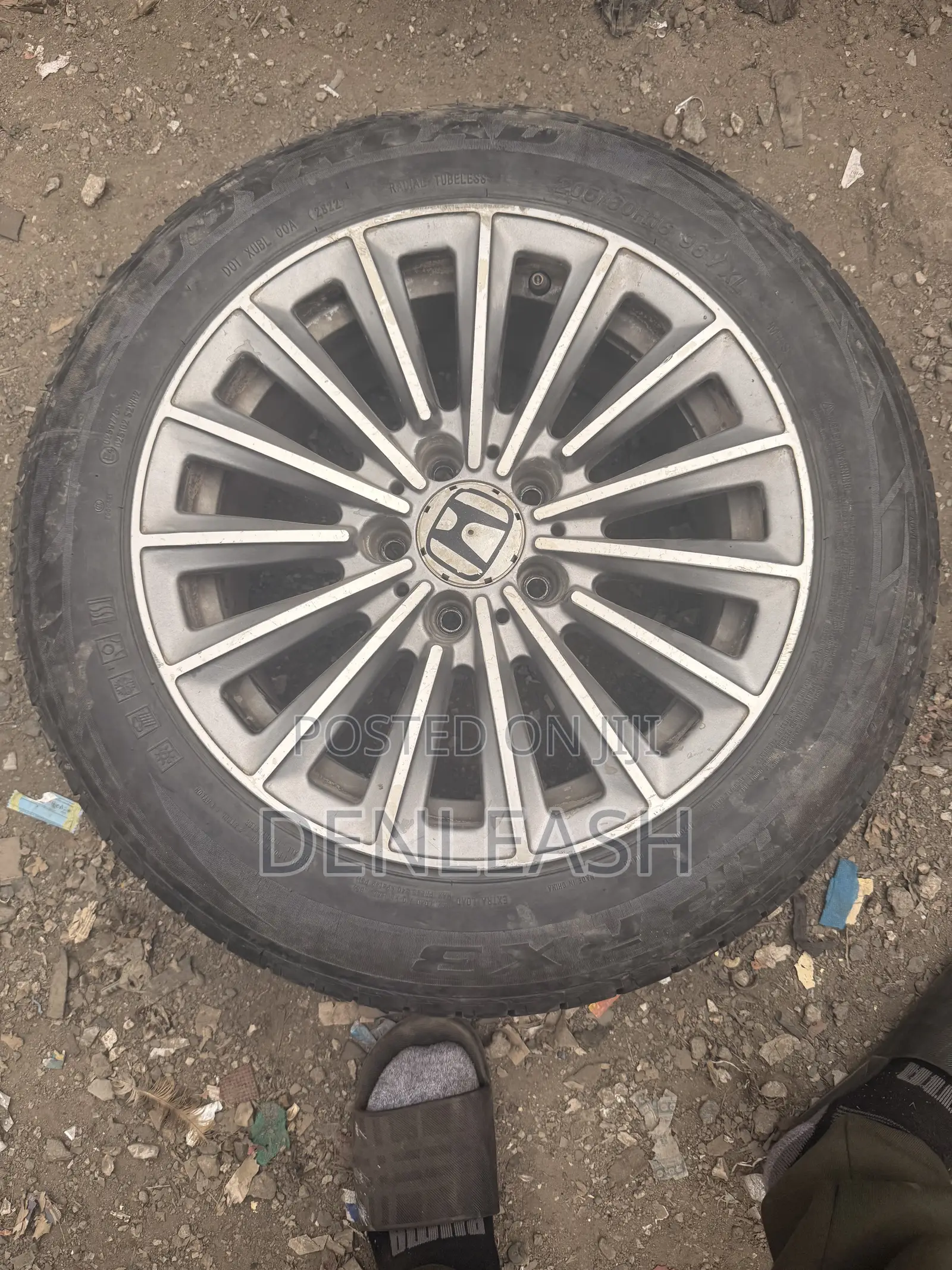 Honda Original 16” Rims and Tires