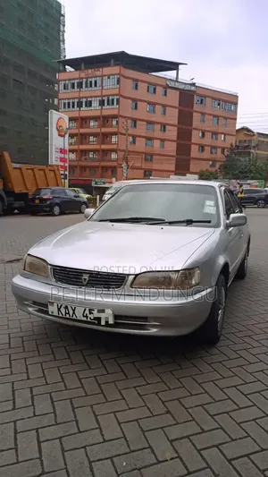 Toyota Corolla 2000 Silver