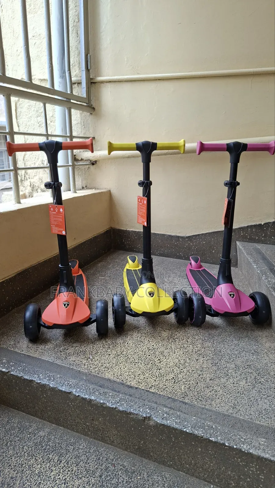 Ages 3+
Luxury Lamborghini Kids Scooter – Adjustable Handlebar