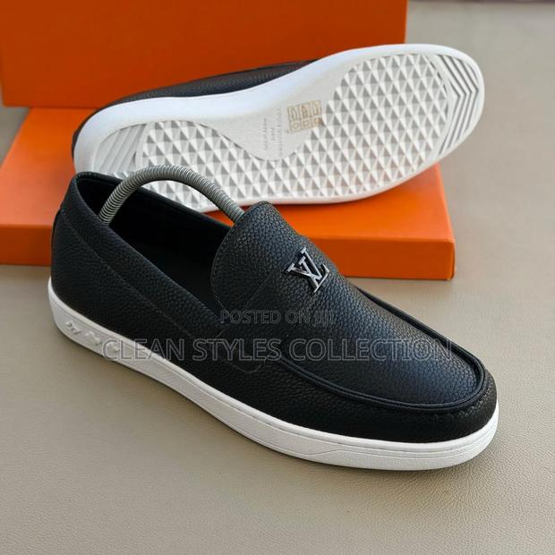 Smart Casuals Size 39—45 - thumbnail 3