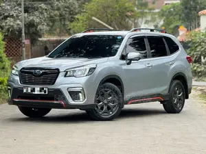 Subaru Forester 2019 Gray