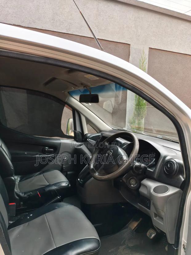 Nissan NV200 2010 Grey - thumbnail 8