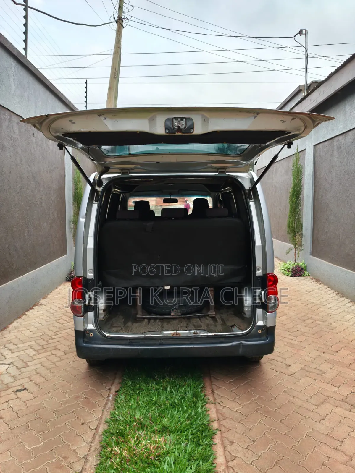 Nissan NV200 2010 Grey