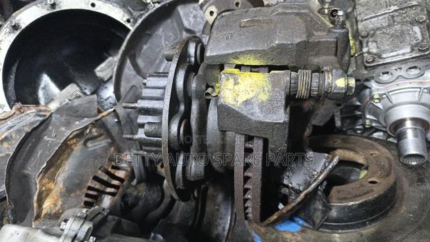 Toyota Dyna Complete Hub - thumbnail 4