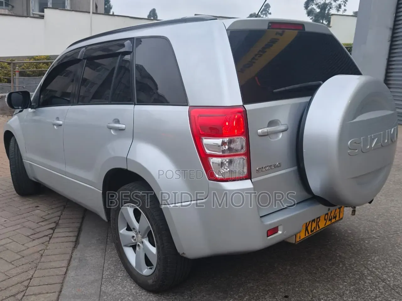 Suzuki Grand Vitara 2012 Silver