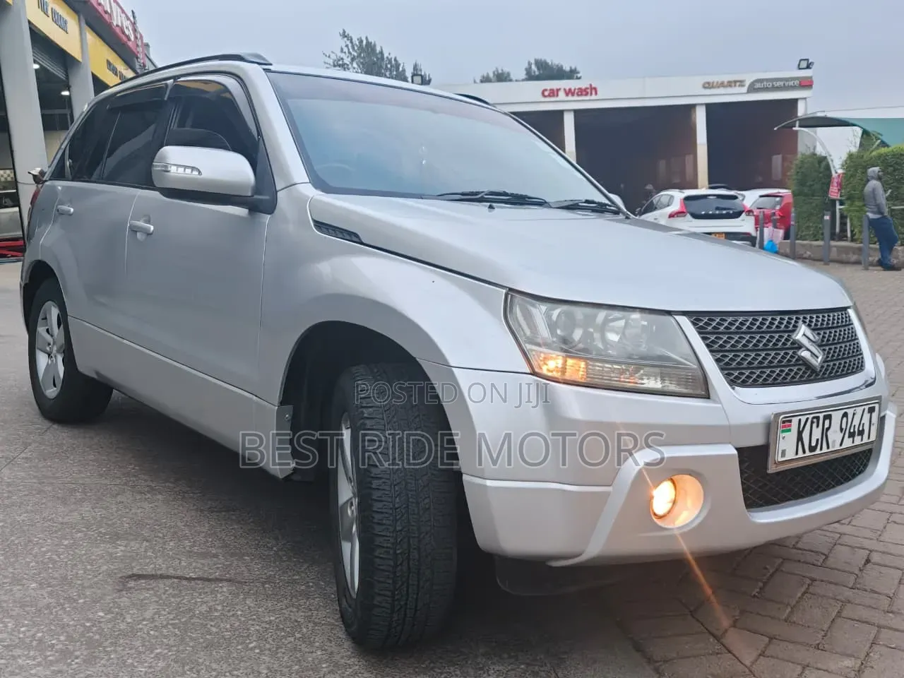Suzuki Grand Vitara 2012 Silver