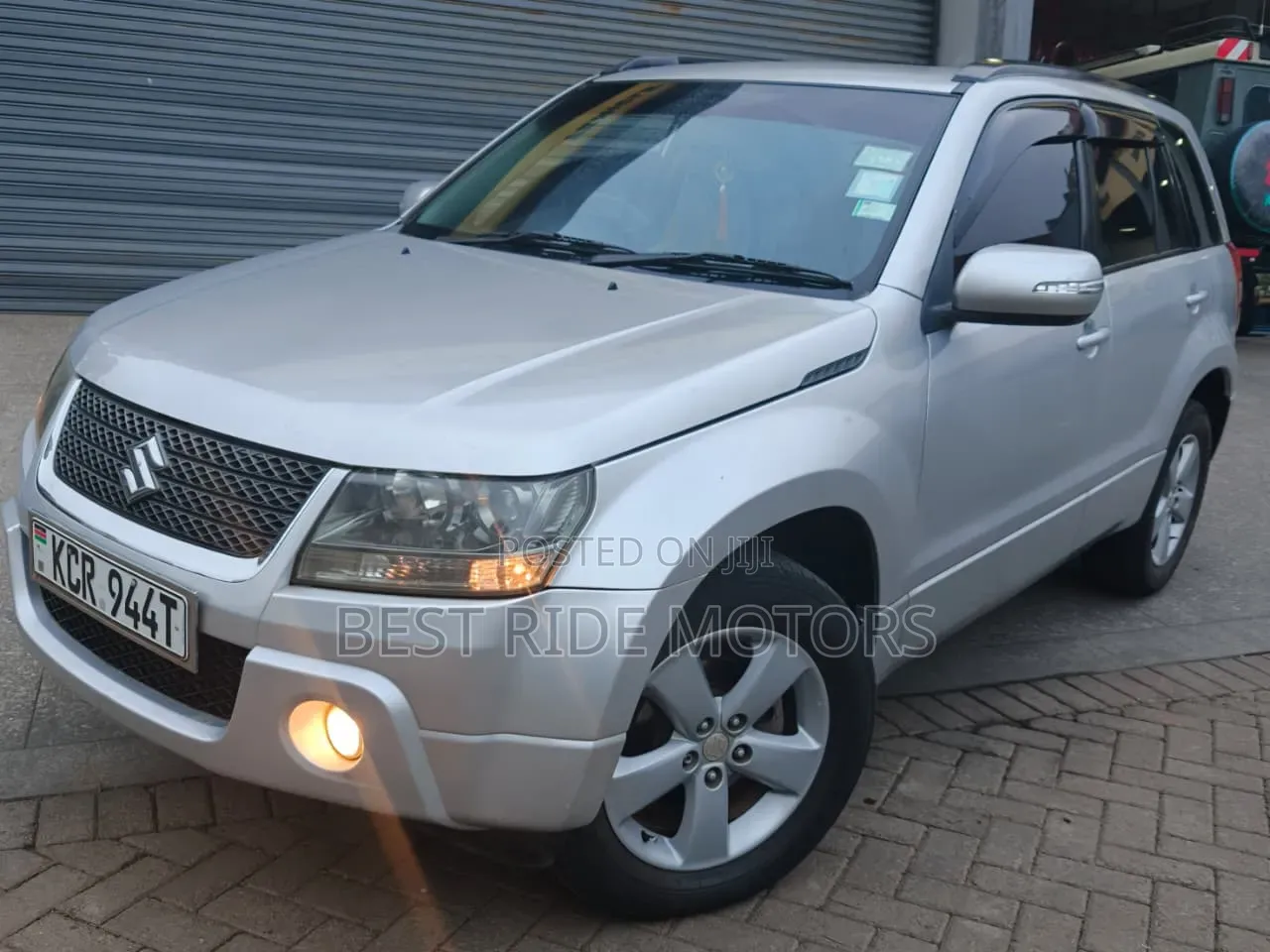 Suzuki Grand Vitara 2012 Silver