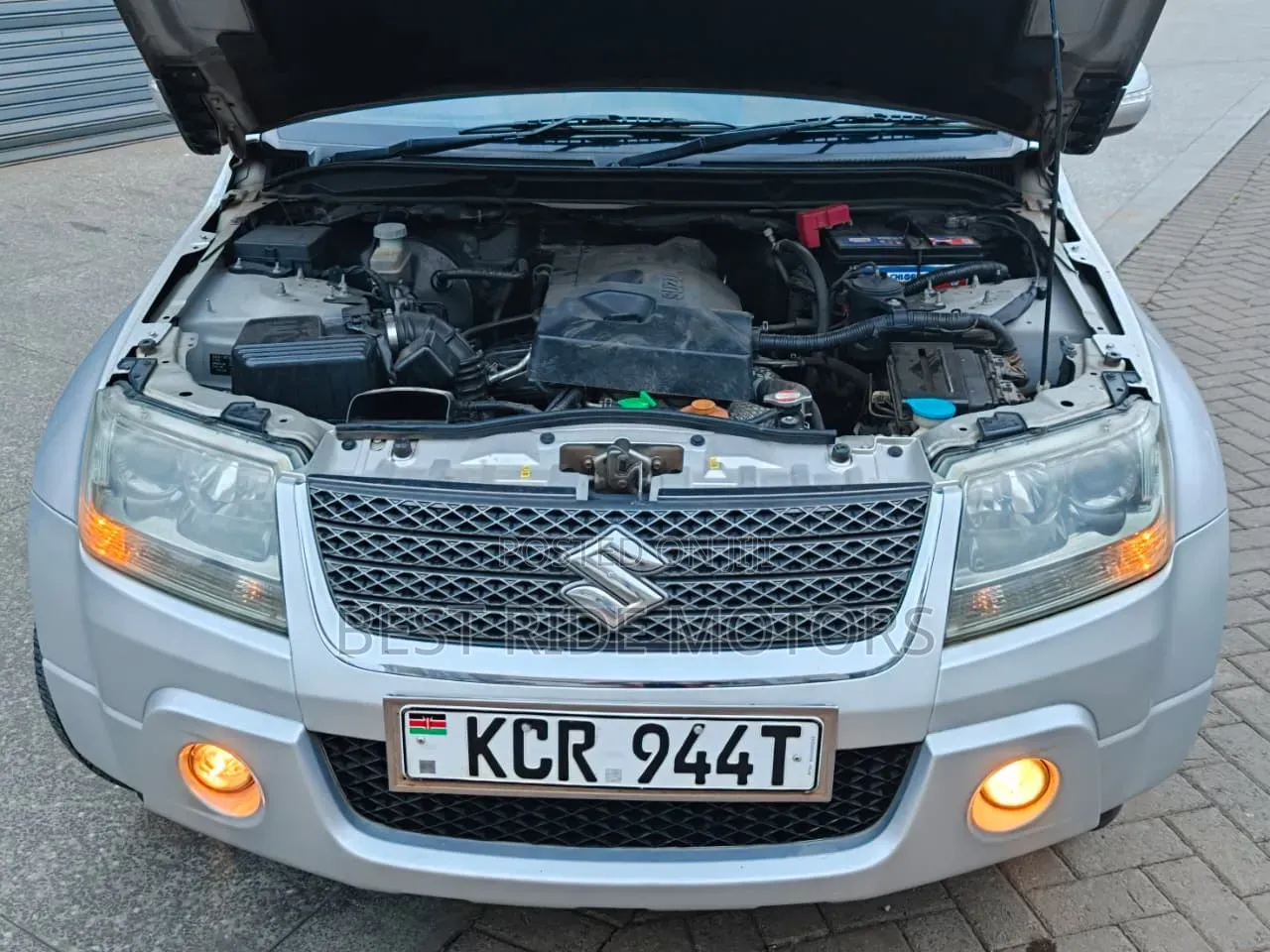 Suzuki Grand Vitara 2012 Silver