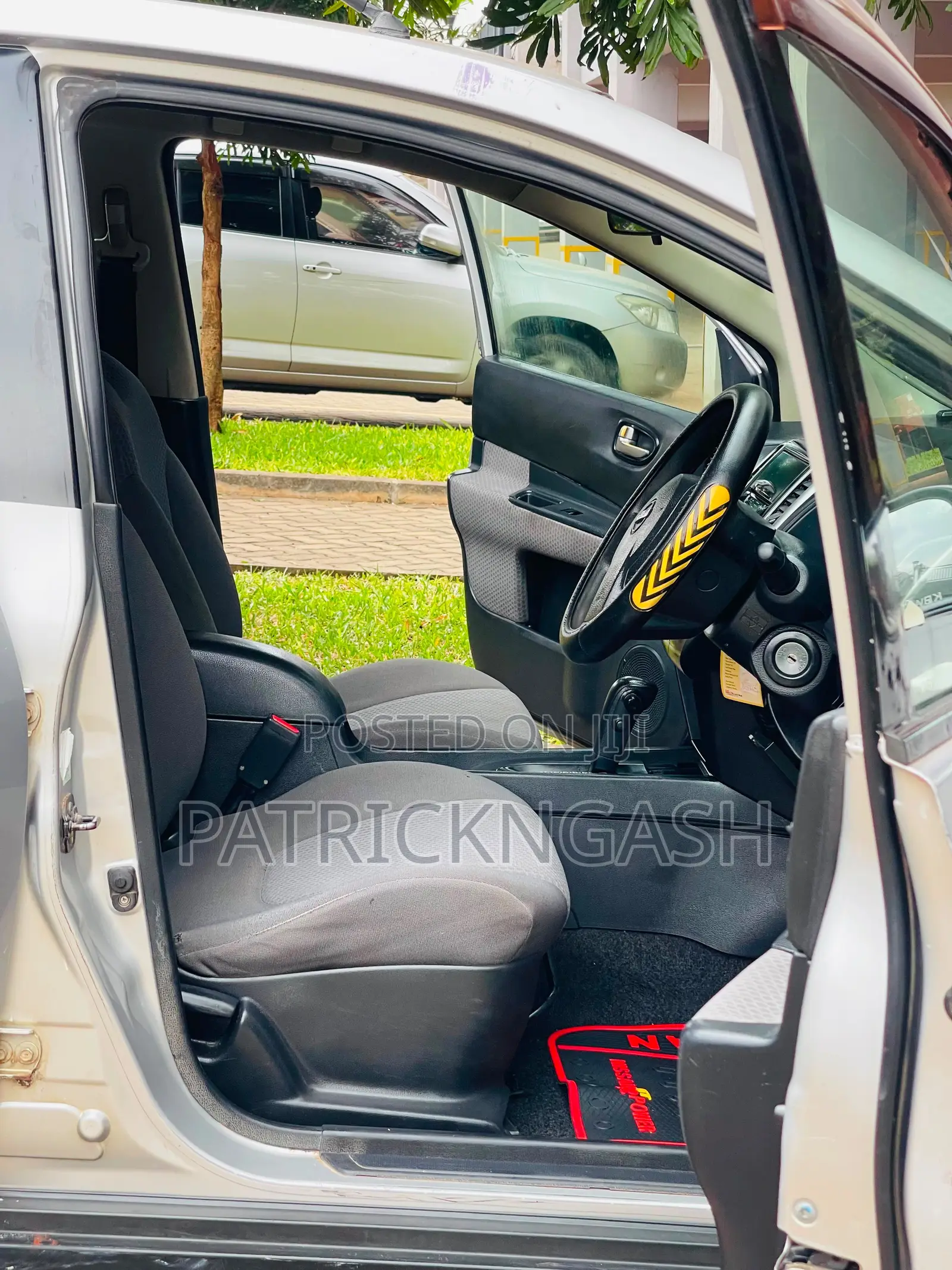 Nissan Wingroad 2007 Silver