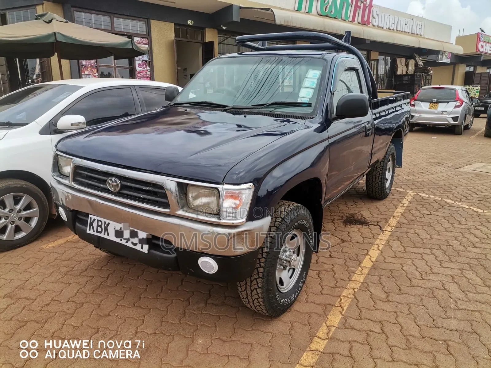 Toyota Hilux 2003 Gray