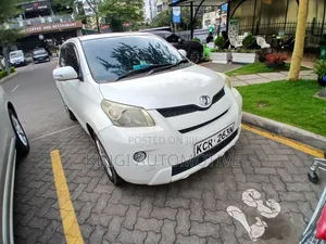 Toyota IST 2012 White