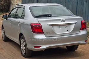 Toyota Axio 2020 Silver