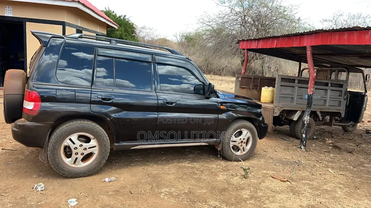 Mitsubishi Pajero Mini 2001 Black