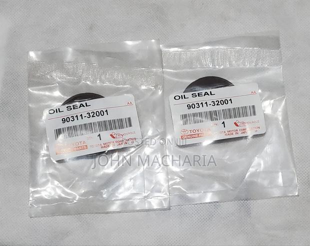Shaft Oil Seal for Toyota Probox