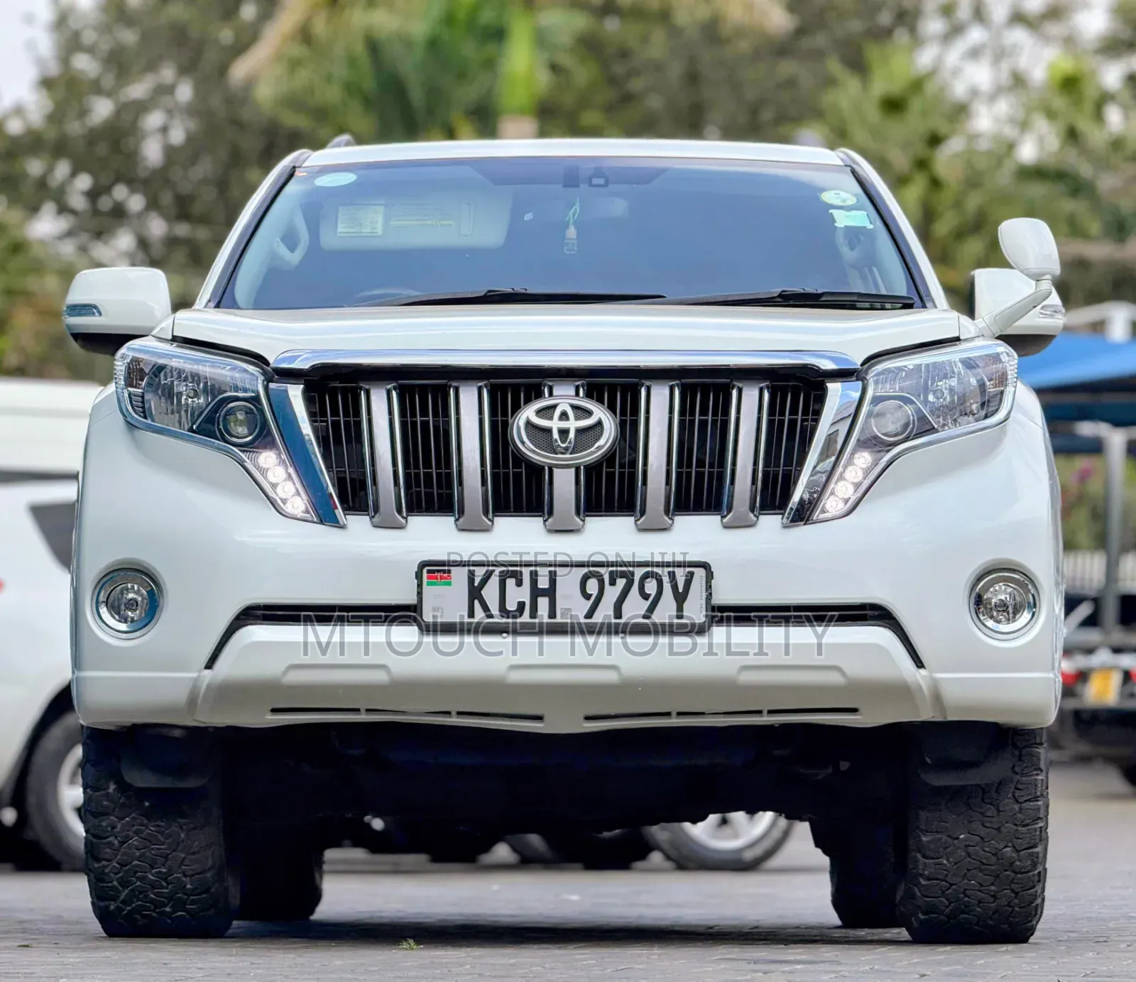 Toyota Land Cruiser Prado 2009 White