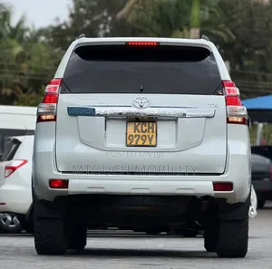 Toyota Land Cruiser Prado 2009 White