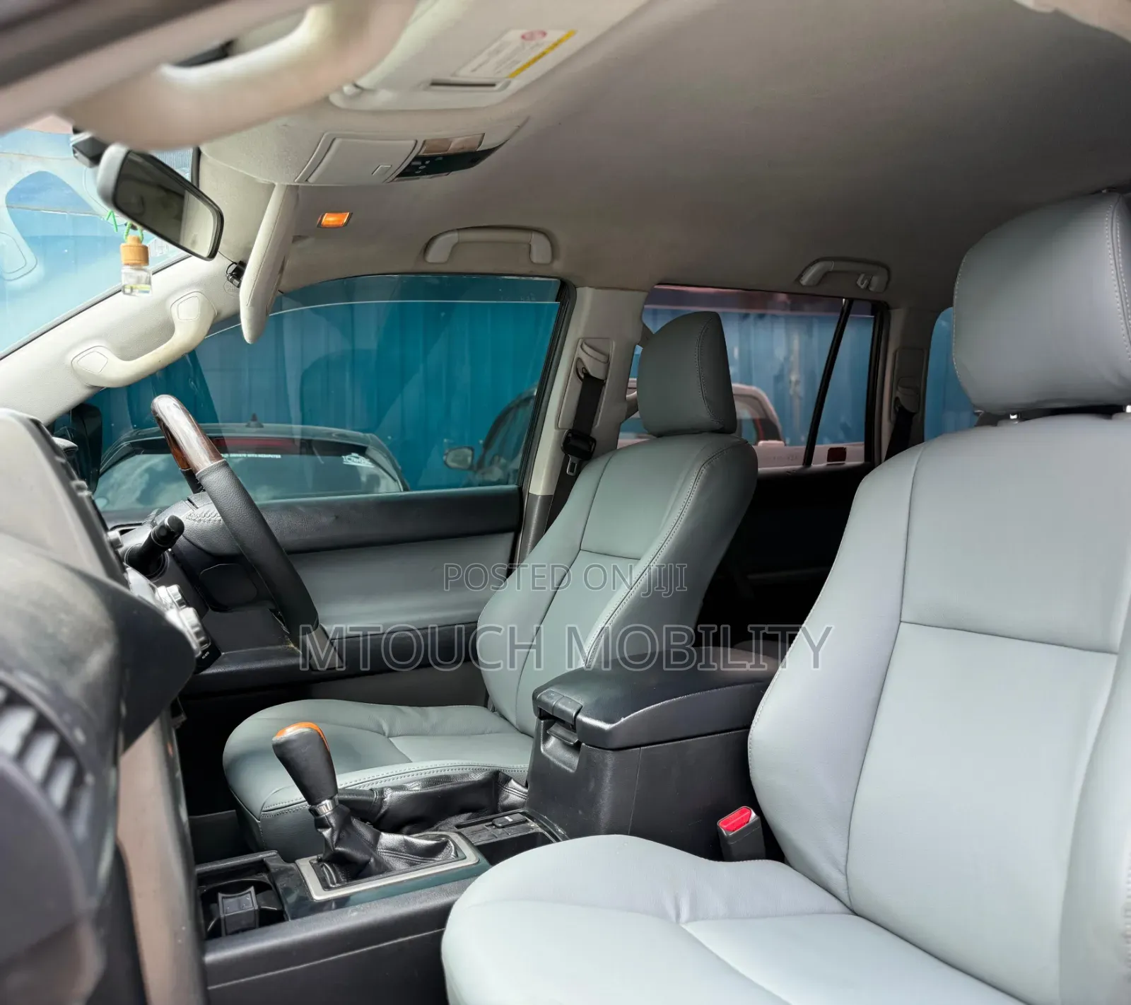 Toyota Land Cruiser Prado 2009 White