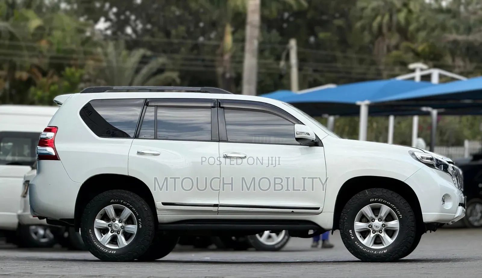 Toyota Land Cruiser Prado 2009 White